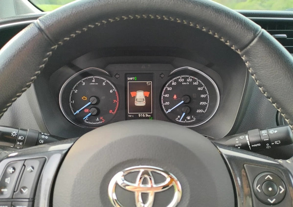 Toyota Yaris cena 57900 przebieg: 53000, rok produkcji 2019 z Bełchatów małe 781